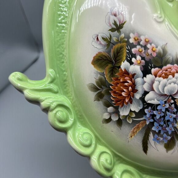 Alberta Australia ceramic vintage vase - Picture 11 of 15